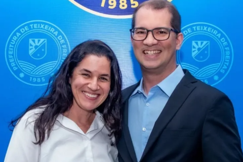 Prefeito de Teixeira de Freitas anuncia pré-candidatura de Penélope Belitardo à Assembleia Legislativa da Bahia