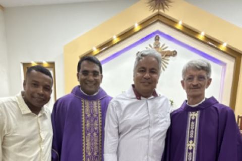 Prefeito Zico de Baiato participa de novena em honra a São José em São José de Alcobaça