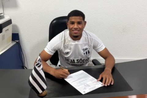 Jovem de Teixeira de Freitas conquista primeiro contrato profissional com o Ceará