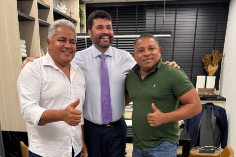Em Salvador, Prefeito Zico de Baiato visita gabinete do Deputado Marcinho Oliveira