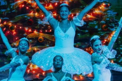 Espetáculo de balé emociona o público no auditório do CEA