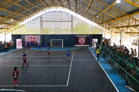 Copa Interestadual de Futsal Infantil reúne equipes da Bahia e Espírito Santo e movimenta Alcobaça