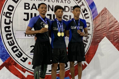 Alcobaça brilha nos tatames e conquista 17 medalhas no Baiano de Jiu-Jitsu